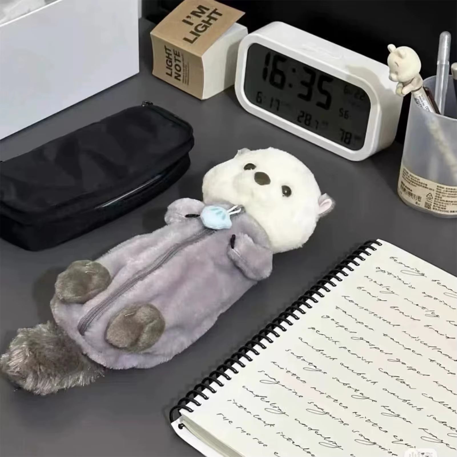 1 Pcs Creative Sea Otter Plush Pencil Case Ins High-Attractive Pen Holder Cute Pencil Pouch Bag School Supplies Stationery