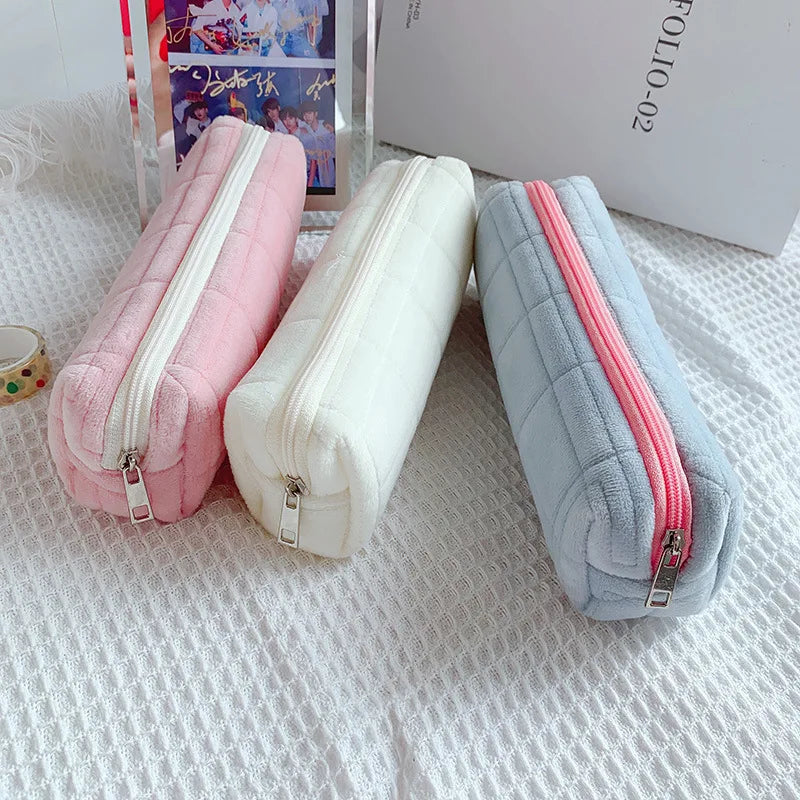 Soft Velvet Zipper Pencil Bag Kawaii Stationery Pens Stationery Storage Bag Case Plush Pencil Bag Organizer Management