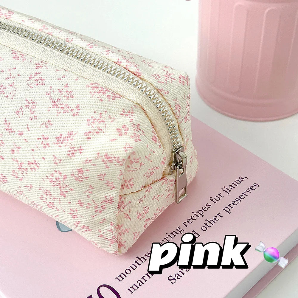 18*7*8Cm Makeup Bag High-Quality Canvas Portable Storage Bag Stylish Pen Bag for Artists Portable Travel Accessories
